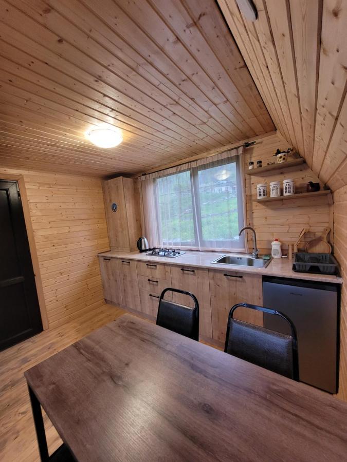 Pine Chalet Kazbegi Bagian luar foto